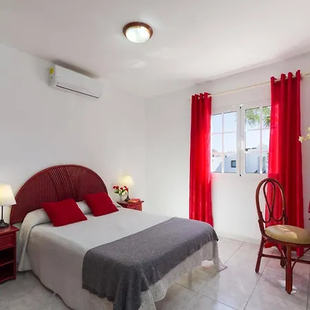 Villa Sol Lanzarote By Puerto del Carmen (Lanzarote)