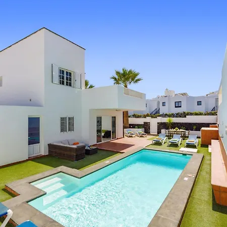 Villa Sol Lanzarote By Puerto del Carmen (Lanzarote)
