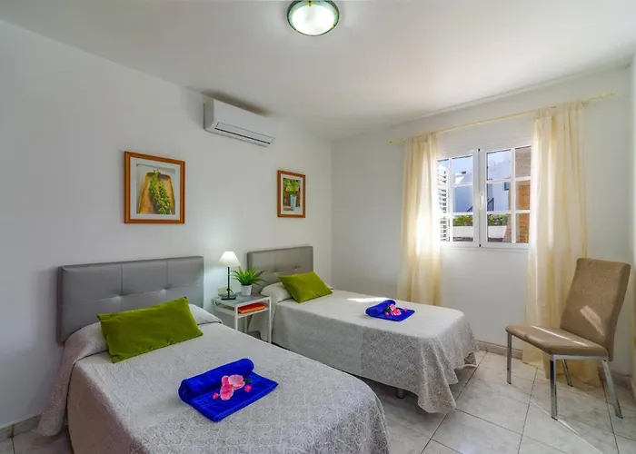 Villa Sol Lanzarote By Puerto del Carmen (Lanzarote)